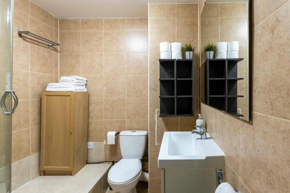 Camden Apartment By Morethanstays London Ngoại thất bức ảnh